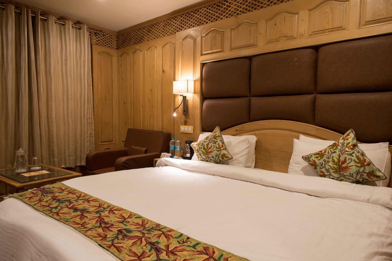 Hotel Imperial Resorts Sonamarg Bagian luar foto