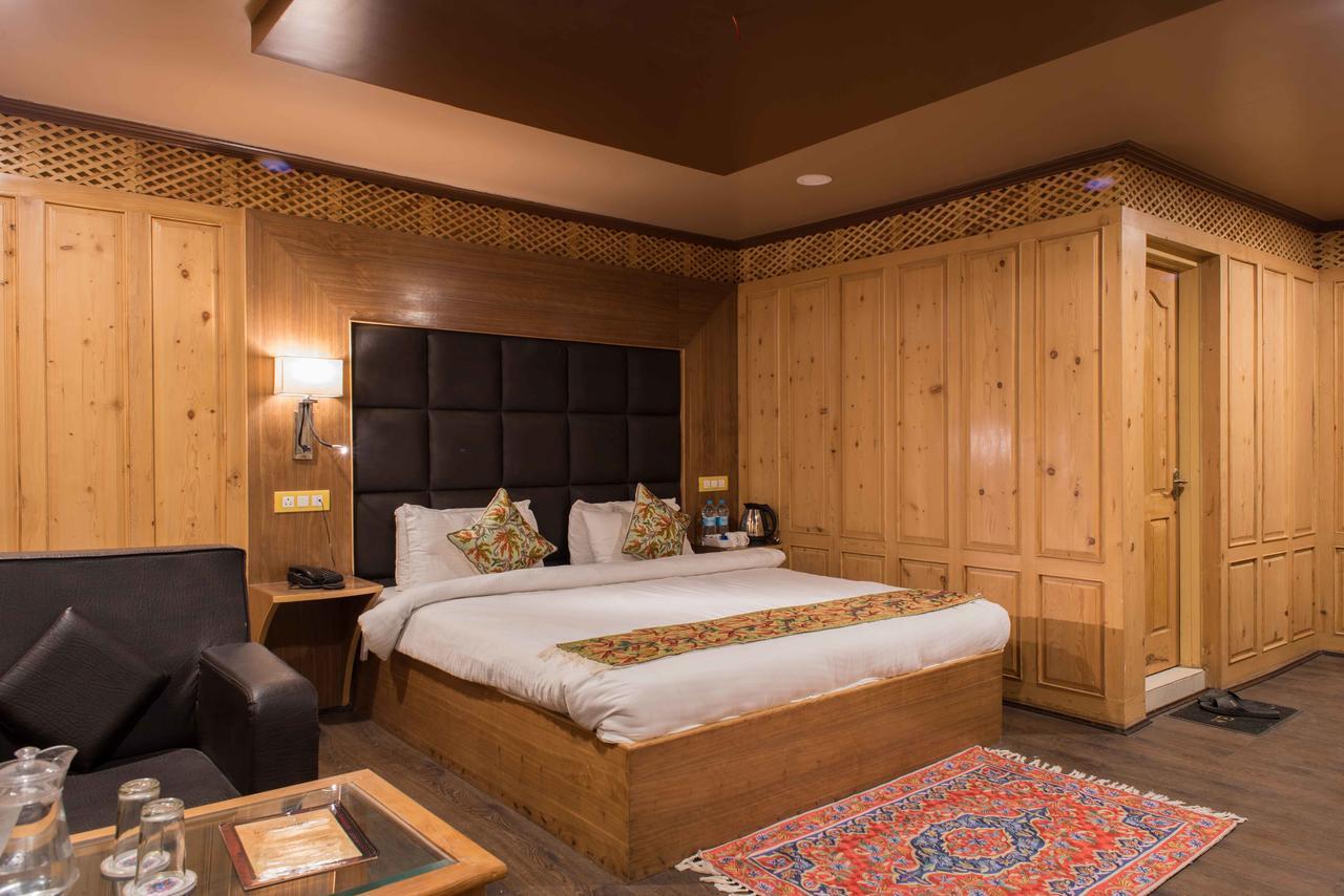 Hotel Imperial Resorts Sonamarg Bagian luar foto